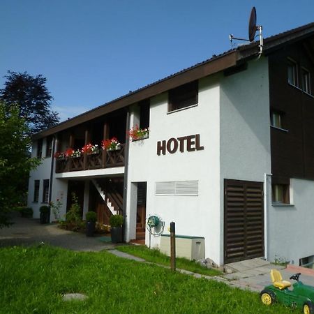 Hotel Bahnhof Giswil Zimmer foto