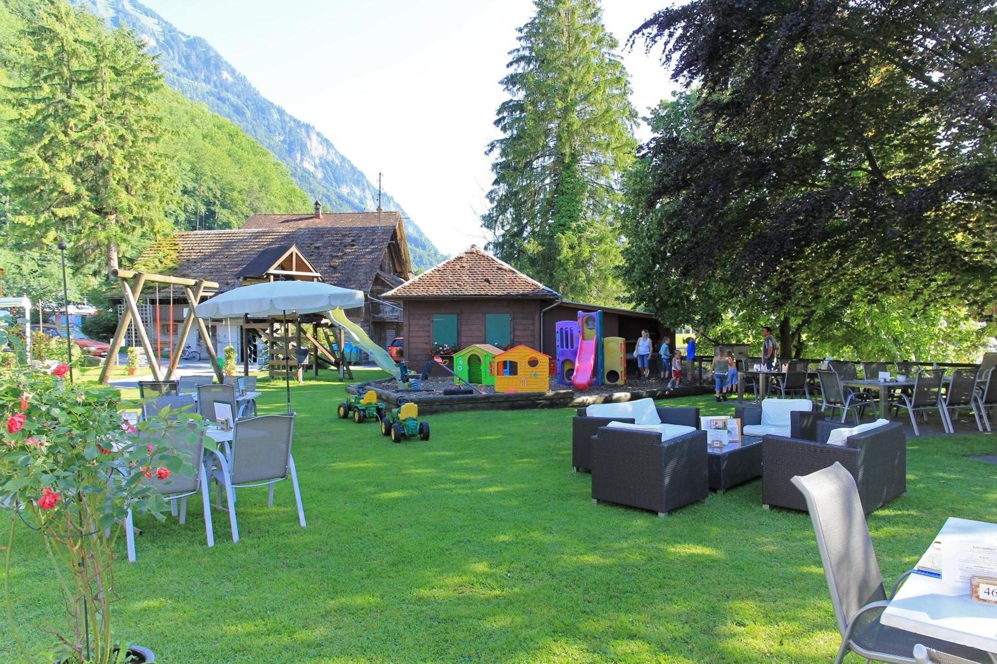 Hotel Bahnhof Giswil Exterior foto